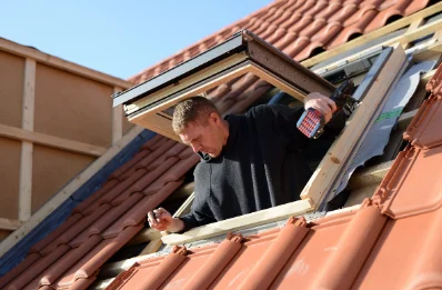 Pose de fenêtres de toit Velux à Lambrey